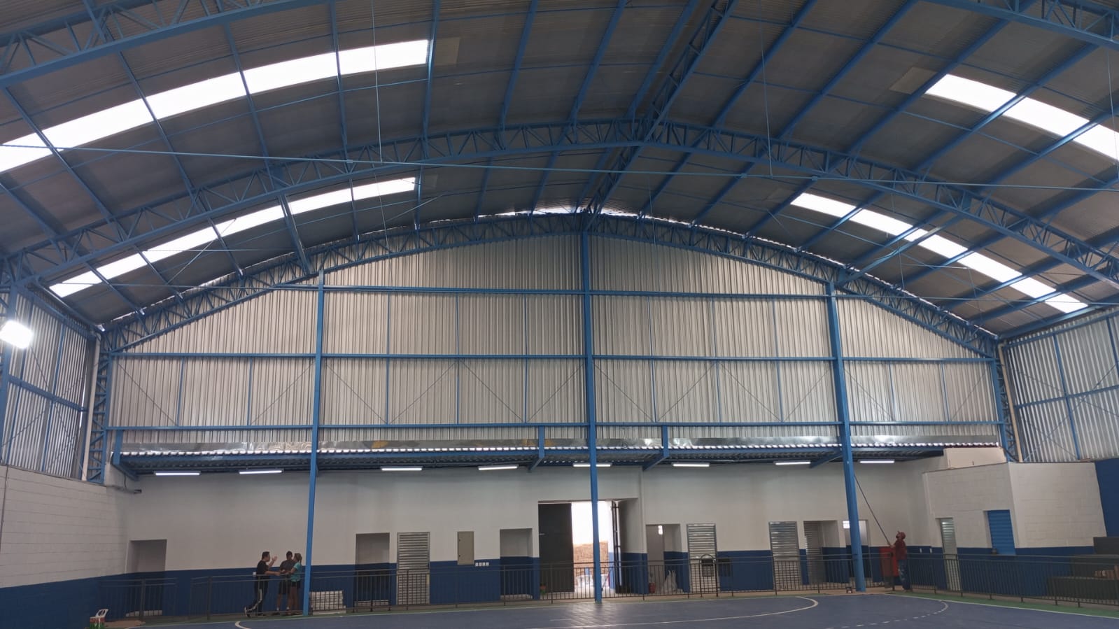 Galpão vista interna estrutura metálica INOVE